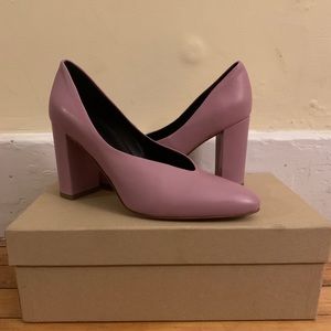NIB Charlotte Stone Maren Purple Heels Size 7